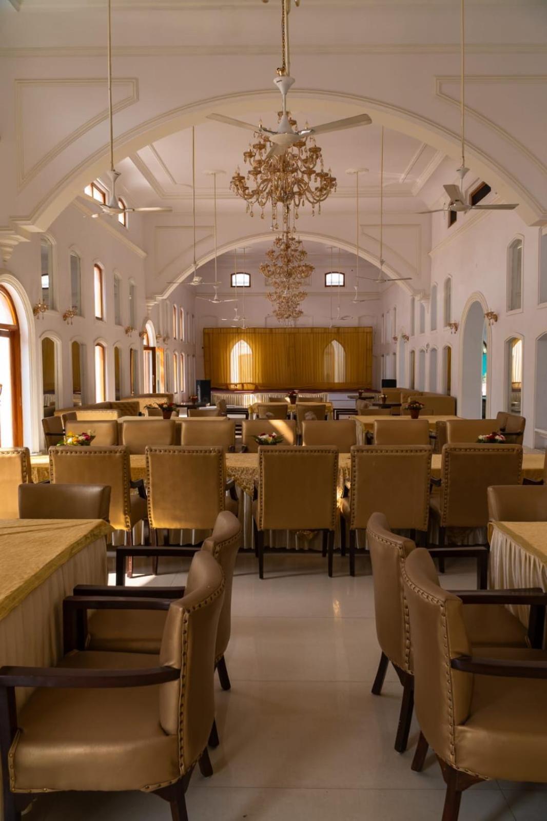 A Mansion Hotel Kashipur Buitenkant foto