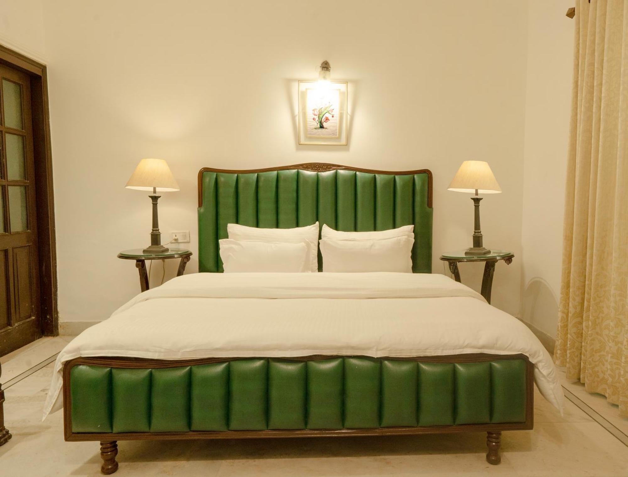A Mansion Hotel Kashipur Buitenkant foto